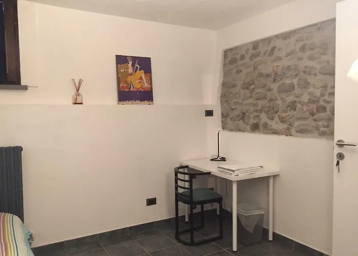 All' Ombra Del Portico *