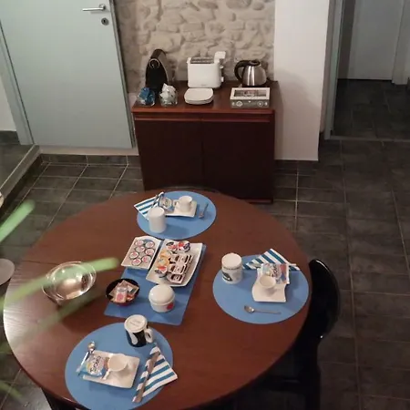 All' Ombra Del Portico Отель типа 