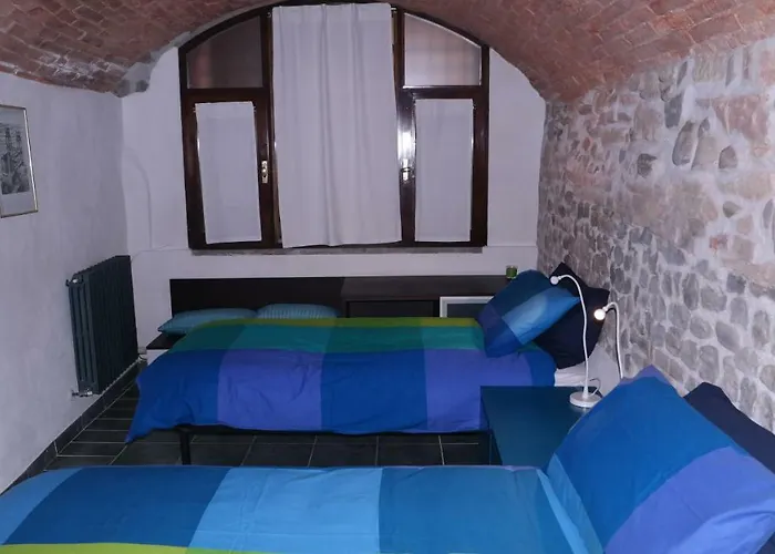 阿罗木布拉德尔普提克住宿加早餐旅馆 *