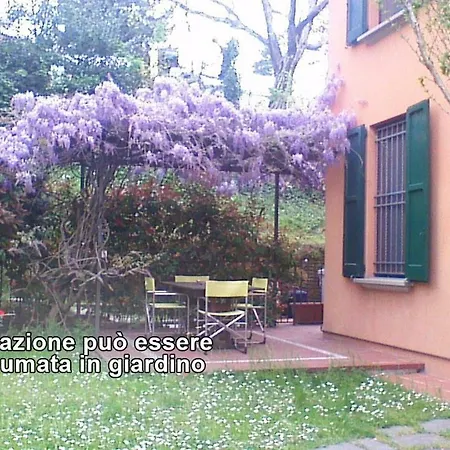 All' Ombra Del Portico Bolonia